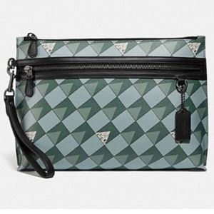 Coach Geometic Pouch